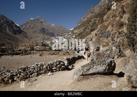 Namche Bazar la capitale administrative de la région de Khumbu Banque D'Images