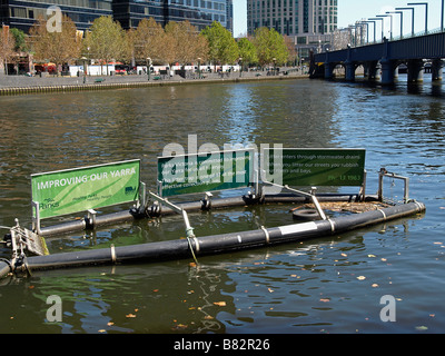 Parcs VICTORIA PIÈGE DE LA LITIÈRE SUR LA RIVIÈRE YARRA Melbourne Australie Banque D'Images