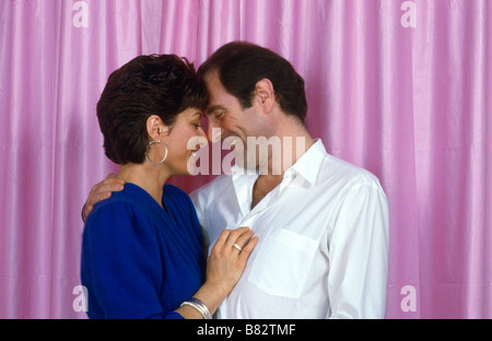 Michel Delpech Michel Delpech Michel Delpech avec son épouse Geneviève Garnier Fabre Année 1985 Banque D'Images