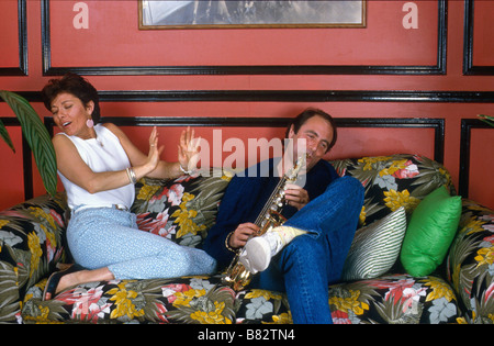 Michel Delpech Michel Delpech Michel Delpech avec son épouse Geneviève Garnier Fabre Année 1985 Banque D'Images