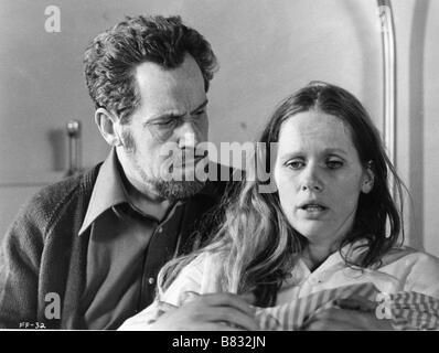 Ansikte mot ansikte Année : 1976 Suède Erland Josephson, Liv Ullmann Réalisateur : Ingmar Bergman Banque D'Images