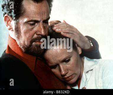 Ansikte mot ansikte Année : 1976 Suède Erland Josephson, Liv Ullmann Réalisateur : Ingmar Bergman Banque D'Images