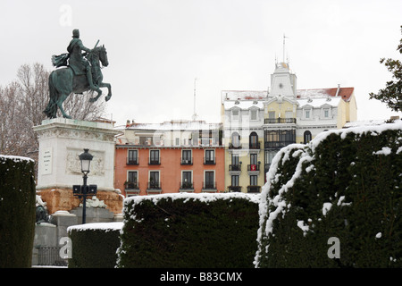 Statue équestre du roi d'Espagne Felipe IV réalisés par le sculpteur Pietro Tacca, Plaza de Oriente, Madrid Banque D'Images