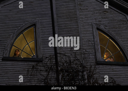 L'Amityville Amityville Horror Année : 2005 - USA Isabel Conner, Chloe Moretz Réalisateur : Andrew Douglas Banque D'Images