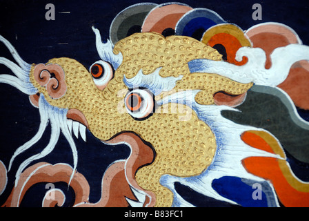 Représentation d'un dragon peint de style bhoutanais traditionnel. Banque D'Images