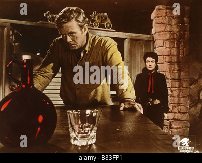 Johnny Guitar Année : 1954 - USA Réalisateur : Nicholas Ray Joan Crawford , Sterling Hayden Banque D'Images