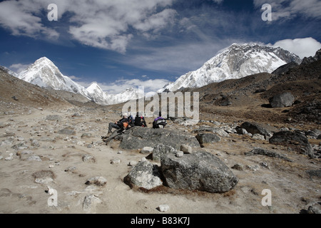 Vue sur la vallée du Khumbu à Duglha entre Nord et Lobuche Banque D'Images