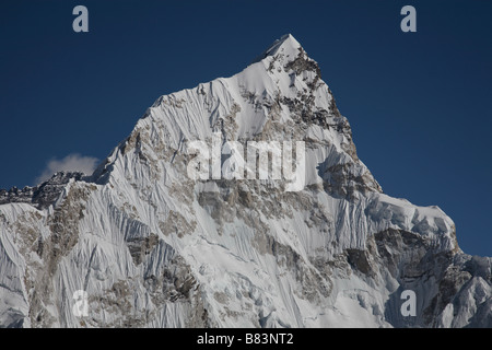 Vue sur le mont Nupse depuis le sommet du Kala Patthar Banque D'Images