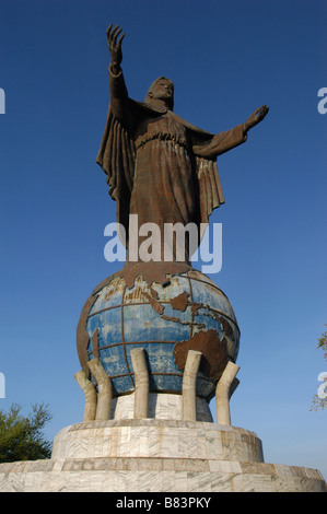 Statue de Christo Rei dans l'Fatucama à Dili, Timor Leste Banque D'Images