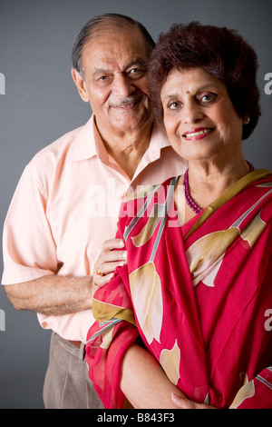 Portrait of a happy elderly couple indien de l'Est Banque D'Images