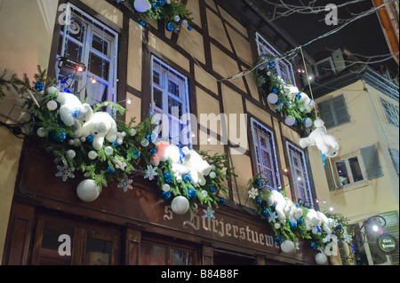 Maison avec décoration de Noël, Strasbourg, Alsace, France Banque D'Images