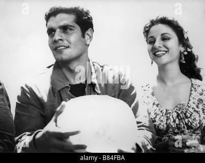 Fil-Wadi Siraa Année : 1954 Egypte Omar Sharif, Faten Hamama Directeur : Youssef Chahine Banque D'Images