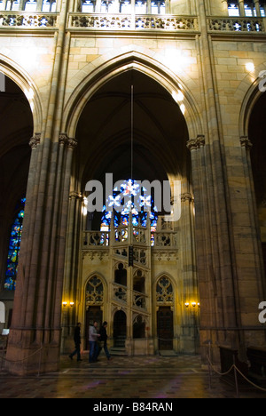 L'intérieur de St Vitus Prague République Tchèque Europe Banque D'Images