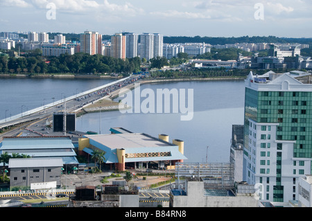 Johor Bahru Malaisie Malaisie malais le passage de la rivière à la frontière avec Singapour Banque D'Images