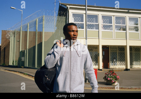 Bullet Boy Bullet Boy Année : 2004 - UK Ashley Walters Réalisateur : Saul Dibb Banque D'Images