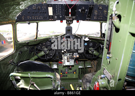 ILA et de conférences International Aerospace Exhibition IAir Show Cockpit Douglas DC 3 Banque D'Images