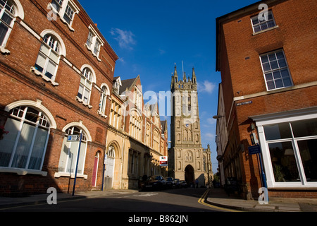 L'église St Mary et place Vieille Angleterre Warwick UK Banque D'Images
