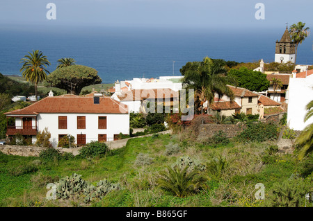 Bâtiments d'Icod de los Vinos Tenerife nord donnent sur l'Océan Atlantique Banque D'Images