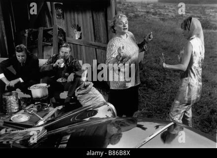 Pidä huivista kiinni, Tatjana Prenez soin de votre foulard, Tatiana Année : 1994 - Finlande / Allemagne Directeur : Aki Kaurismäki Kirsi Tykkyläinen, Kati Outinen Banque D'Images