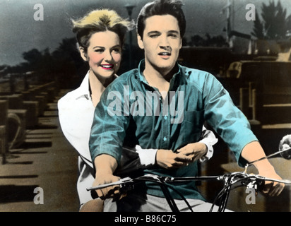 La strip-teaseuse effarouchée fille heureux / la strip teaseuse effarouchée Année : 1965 - USA Shelley Fabares, Elvis Presley Réalisation : Boris Sagal Banque D'Images