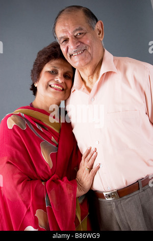 Portrait of a happy elderly couple indien de l'Est Banque D'Images