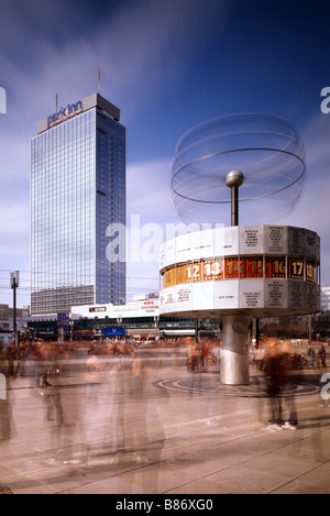 Horloge mondiale Park Inn Alex Allemagne Capitale Berlin Banque D'Images