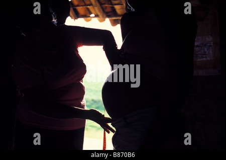 Pastoral da Criança ONG pastorale de l'enfant visites de maisons dans la campagne environnante de l'agent de surveillance de la santé de la femme enceinte au Brésil Banque D'Images