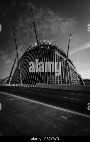 'Agora' (construction par l'architecte Santiago Calatrava), en construction en 2009). Cité des Arts et des sciences complexes. Valence. Espagne Banque D'Images