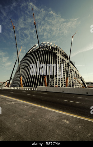 'Agora' (construction par l'architecte Santiago Calatrava), en construction en 2009). Cité des Arts et des sciences complexes. Valence. Espagne Banque D'Images