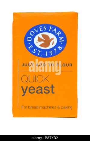 Sachet de levure rapide Doves Farm Banque D'Images
