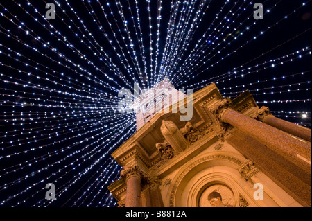 Tour de l'horloge de Brighton avec des lumières de Noël Banque D'Images