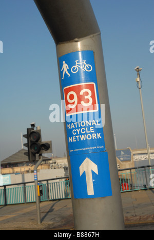 National Cycle Network de l'affichage pour la route 93 à Belfast en Irlande du Nord Banque D'Images