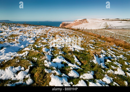 Lulworth Cove Sentier de randonnée entre et Durdle Door sur la côte jurassique du Dorset Banque D'Images
