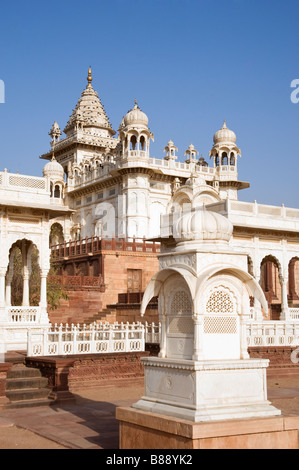 Jaswant Thada memorial en marbre blanc Banque D'Images