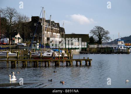 Auberge de Jeunesse Ambleside , sur le lac Windermere Cumbria, Angleterre Banque D'Images