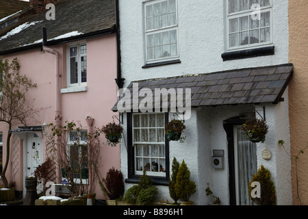 Chalets dans la rue de l'Église dans la région de Church Stretton, Shropshire, Angleterre capturé le Canon 5D Mark II Banque D'Images