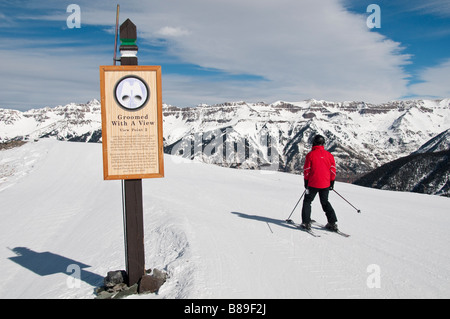 Soigné avec une vue, voir point 2 signe, station de ski de Telluride. Telluride, Colorado. Banque D'Images