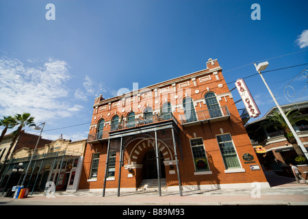 Floride Tampa Ybor City - Centre historique espagnol Centro Espanol Restaurant et Centro Ybor Centre d'accueil. Banque D'Images