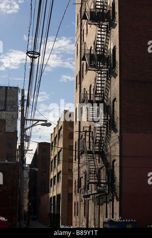 Évacuation à l'extérieur sur l'entrepôt dans le district de Pittsburgh Banque D'Images