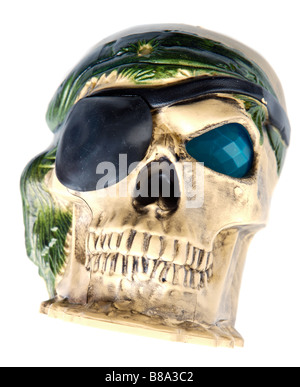 Une photo d'une tête de pirate un over white background Banque D'Images