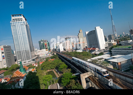 Des BTS Skytrain de Bangkok Transit System privé Pathumwan, dans le centre de Bangkok, Thaïlande Banque D'Images