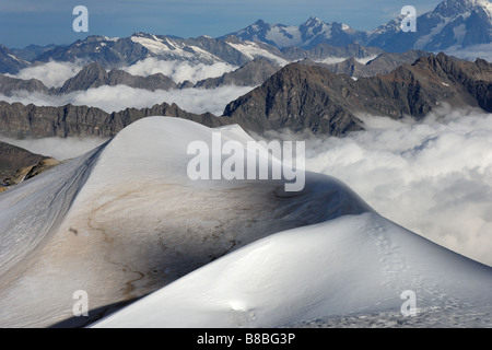 Schiena d asino Gran Paradiso 4061 metri monte bianco ghiacciaio del Gran Paradiso glacier Parco Nazionale Gran Paradiso Valle d Banque D'Images