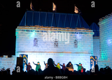 Divertissement sur le palais de glace du carnaval d'hiver le Vieux-Québec Banque D'Images