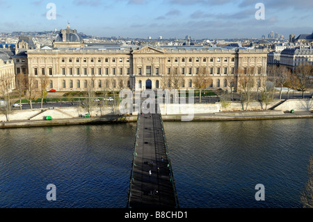 Le pont des arts La Seine a Paris France Banque D'Images