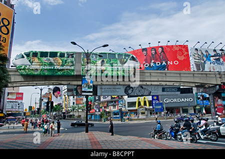 Giordano Mono Rail Route Jalan Bukit Bintang Plaza Promenade de Bintang Kuala Lumpur Malaisie Banque D'Images