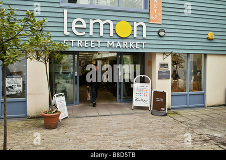 L'entrée de la rue du marché de citron à Truro, Cornwall, uk Banque D'Images