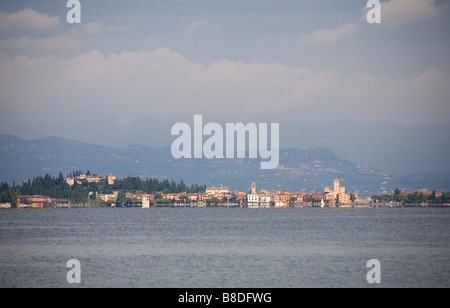 Lac de Garde Sirmione Gardasee Banque D'Images