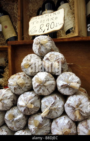 Salami, Salamino Toscano, vitrine, Sienne, Toscane, Italie Banque D'Images