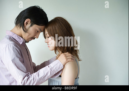 Jeune couple aimant Banque D'Images