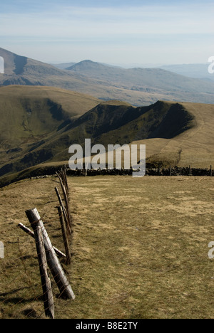 Vue vers le bas à partir de la MOEL Eilio - Le Nord du Pays de Galles Banque D'Images